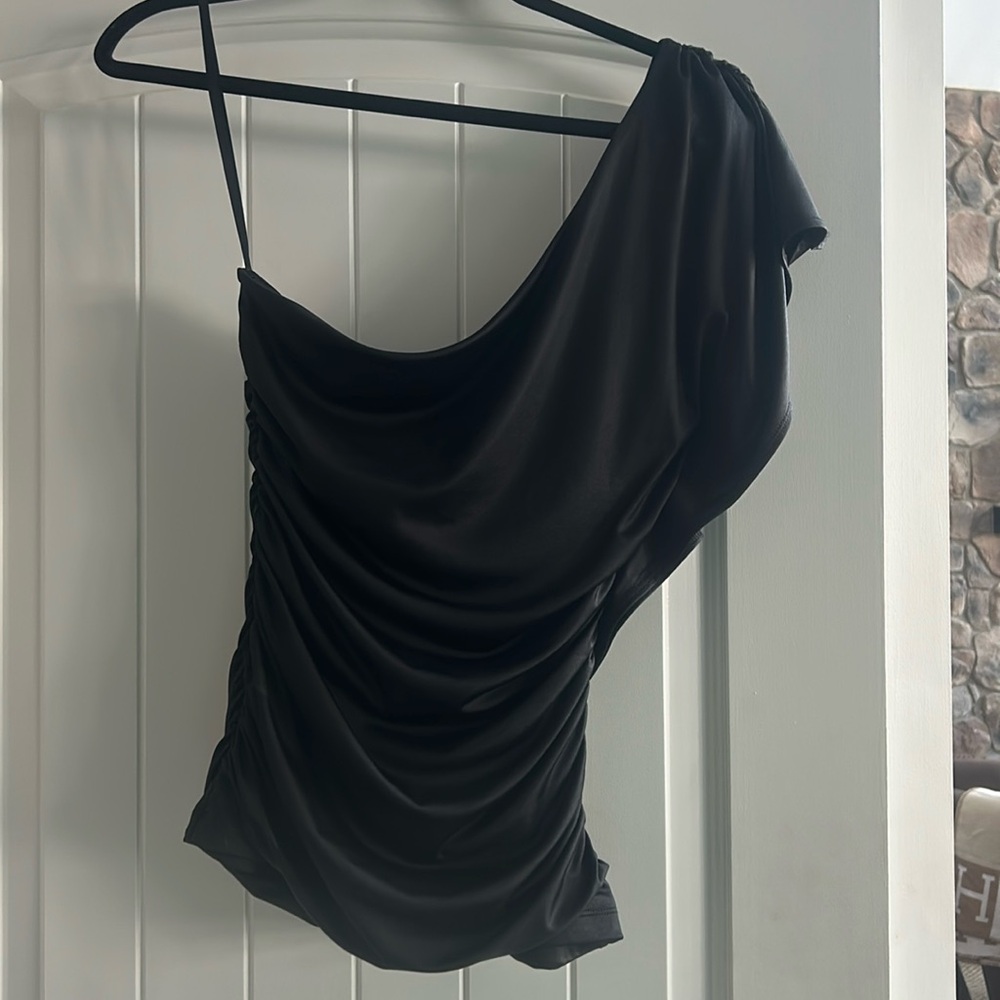BCBGeneration Black 1 shoulder top